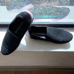 Colehaan ZeroGrand ladies Black Slip-On sneakers, size 10